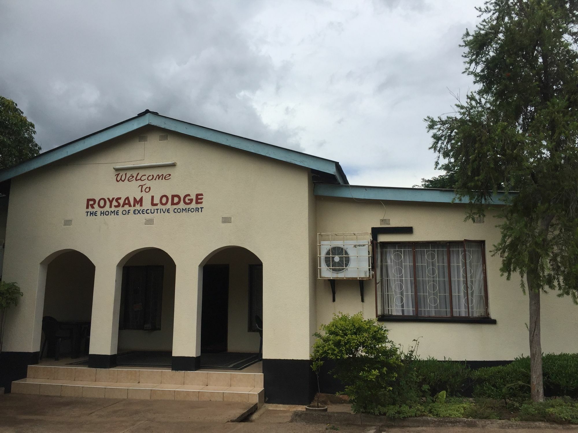 Roysam Lodge Livingstone Extérieur photo